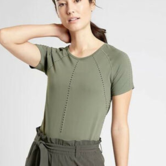 Athleta Tops - Athleta foothill tee